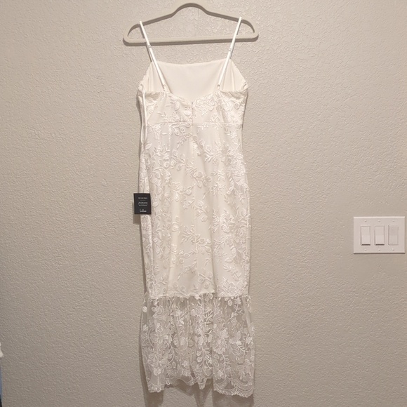 Lulu's Adored Eternity white lace sleeveless trumpet midi dress - Picture 12 of 13